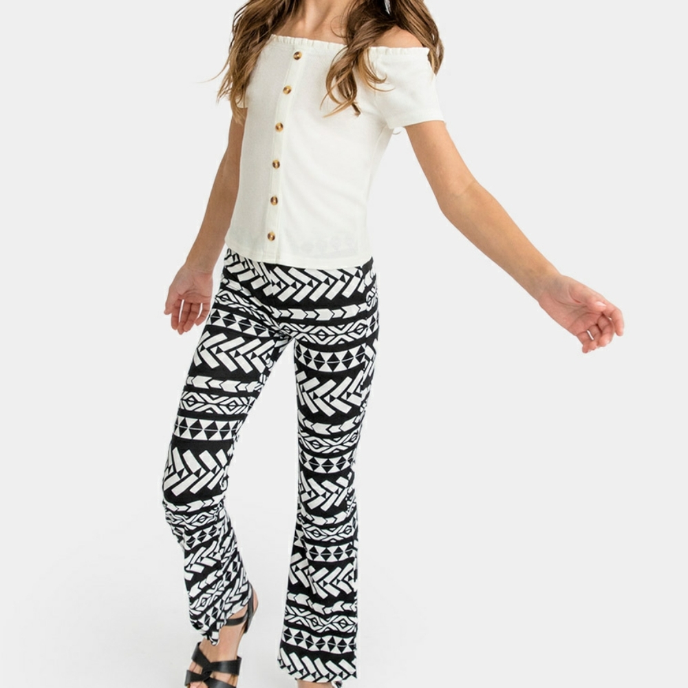 2-Piece Outfit: Off Shoulder Top and Flare Pants - Kids Girl Small (6/7)